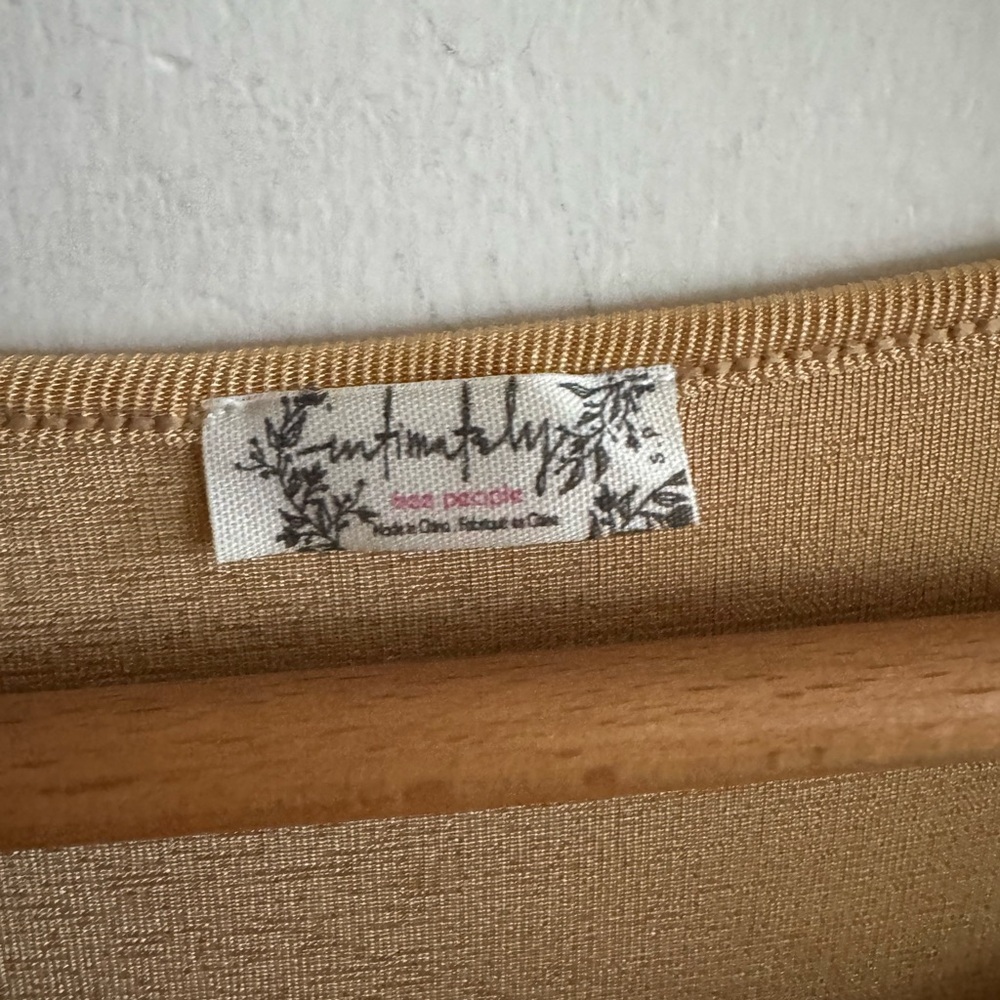 Free People metallic gold yellow bodysuit Ruched Sleeve Good Bodysuit size small - Picture 6 of 7